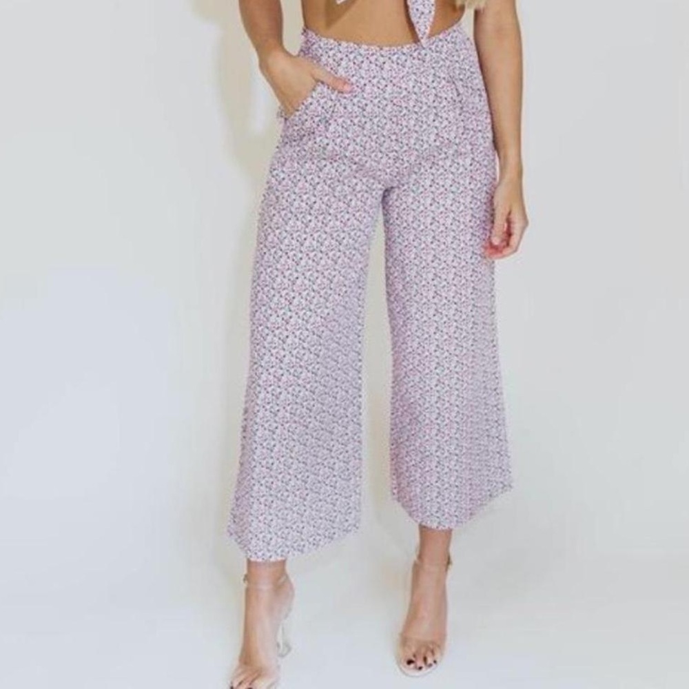 Kittenish Haley Cropped Floral Pants, Size S